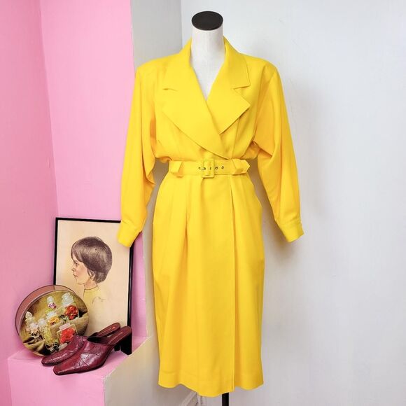Vintage 80s Bright Yellow Belted Blazer Dress - Picture 7 of 8